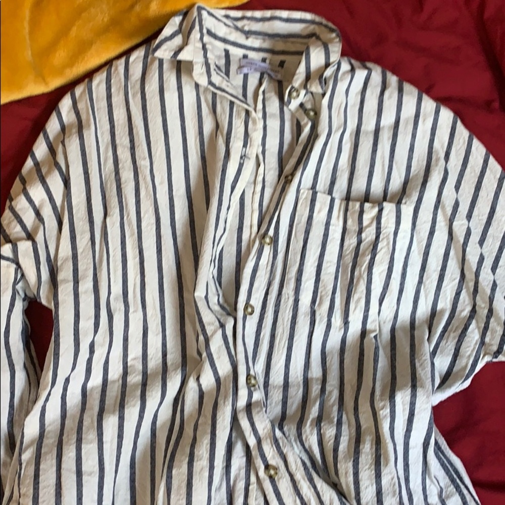 Fun urban button down